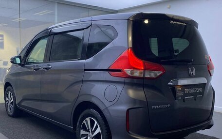 Honda Freed II, 2017 год, 1 575 000 рублей, 8 фотография