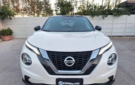 Nissan Juke II, 2022 год, 1 914 000 рублей, 2 фотография