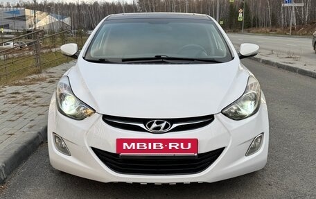 Hyundai Avante, 2011 год, 880 000 рублей, 2 фотография