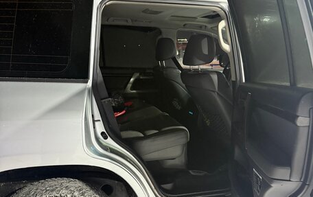 Toyota Land Cruiser 200, 2008 год, 3 100 000 рублей, 6 фотография