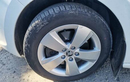 Skoda Rapid I, 2015 год, 750 000 рублей, 2 фотография