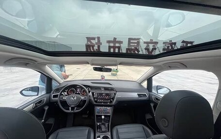 Volkswagen Touran III, 2021 год, 1 370 077 рублей, 6 фотография