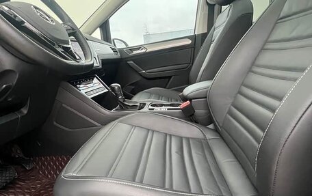 Volkswagen Touran III, 2021 год, 1 370 077 рублей, 4 фотография