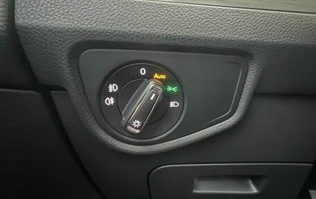 Volkswagen Touran III, 2021 год, 1 370 077 рублей, 7 фотография