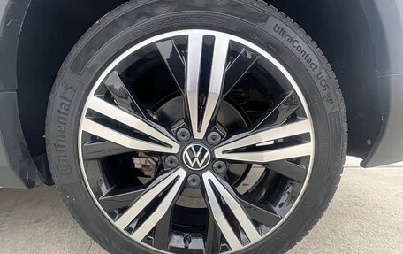 Volkswagen Touran III, 2021 год, 1 370 077 рублей, 12 фотография