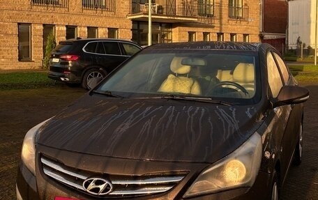 Hyundai Solaris II рестайлинг, 2015 год, 799 000 рублей, 4 фотография