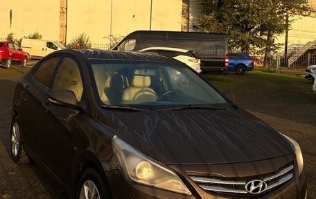 Hyundai Solaris II рестайлинг, 2015 год, 799 000 рублей, 3 фотография