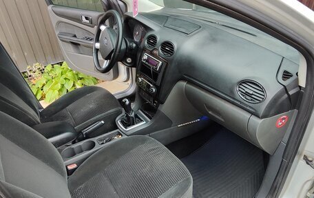 Ford Focus II рестайлинг, 2007 год, 420 000 рублей, 17 фотография