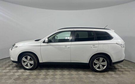 Mitsubishi Outlander III рестайлинг 3, 2012 год, 1 367 000 рублей, 4 фотография
