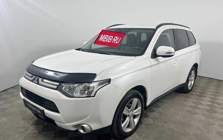 Mitsubishi Outlander III рестайлинг 3, 2012 год, 1 367 000 рублей, 3 фотография