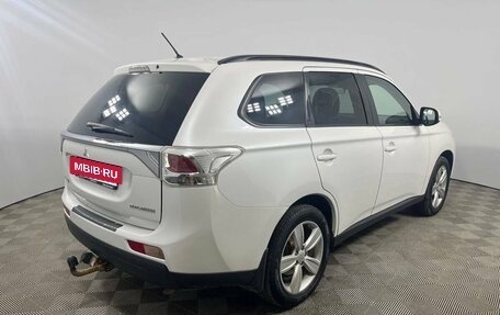 Mitsubishi Outlander III рестайлинг 3, 2012 год, 1 367 000 рублей, 7 фотография