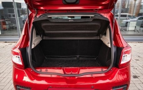 Renault Sandero II рестайлинг, 2019 год, 1 300 000 рублей, 22 фотография