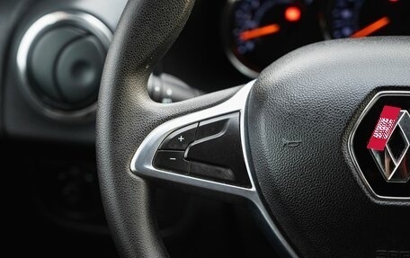 Renault Sandero II рестайлинг, 2019 год, 1 300 000 рублей, 16 фотография