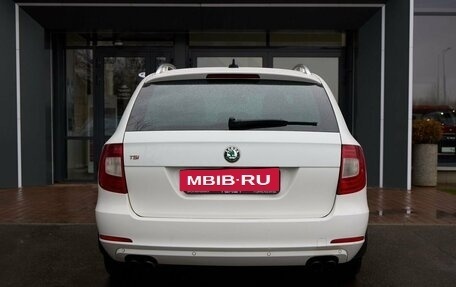 Skoda Superb III рестайлинг, 2012 год, 1 400 000 рублей, 2 фотография