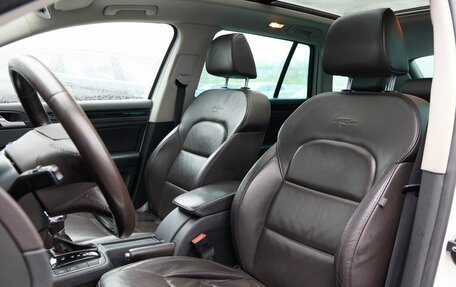 Skoda Superb III рестайлинг, 2012 год, 1 400 000 рублей, 27 фотография