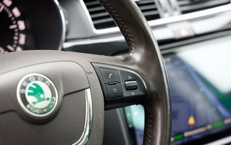 Skoda Superb III рестайлинг, 2012 год, 1 400 000 рублей, 25 фотография