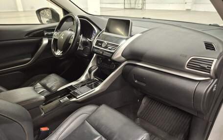 Mitsubishi Eclipse Cross, 2018 год, 2 000 000 рублей, 15 фотография