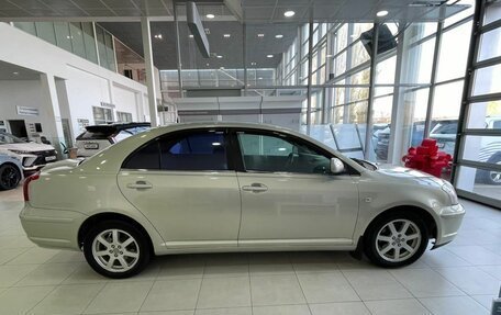 Toyota Avensis III рестайлинг, 2004 год, 699 000 рублей, 5 фотография