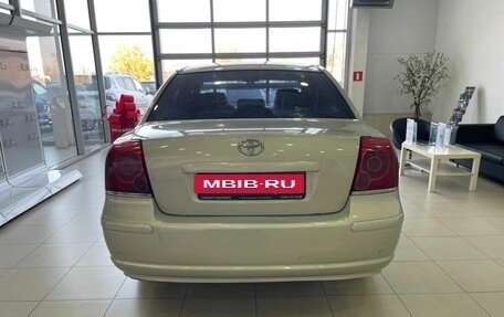 Toyota Avensis III рестайлинг, 2004 год, 699 000 рублей, 3 фотография