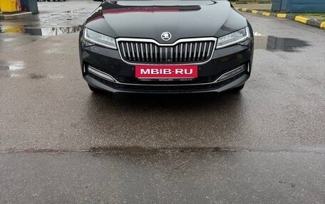 Skoda Superb III рестайлинг, 2020 год, 3 560 000 рублей, 2 фотография