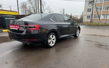 Skoda Superb III рестайлинг, 2020 год, 3 560 000 рублей, 4 фотография