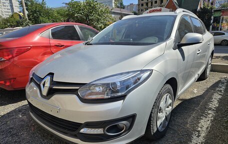 Renault Megane III, 2014 год, 400 000 рублей, 2 фотография