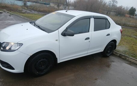 Renault Logan II, 2017 год, 550 000 рублей, 5 фотография