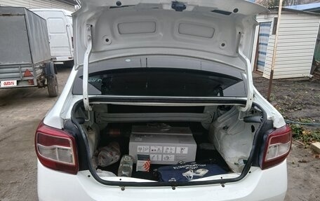 Renault Logan II, 2017 год, 550 000 рублей, 9 фотография