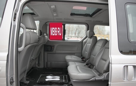 Hyundai Grand Starex Grand Starex I рестайлинг 2, 2015 год, 1 929 000 рублей, 13 фотография