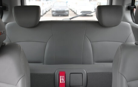 Hyundai Grand Starex Grand Starex I рестайлинг 2, 2015 год, 1 929 000 рублей, 15 фотография