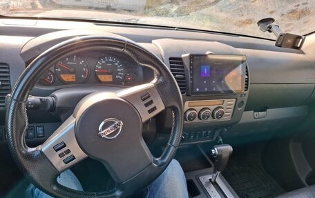 Nissan Navara (Frontier), 2006 год, 980 000 рублей, 2 фотография