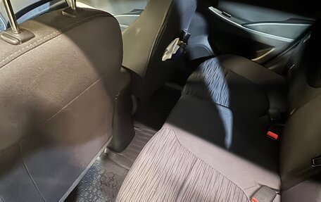 Hyundai Solaris II рестайлинг, 2015 год, 999 999 рублей, 6 фотография