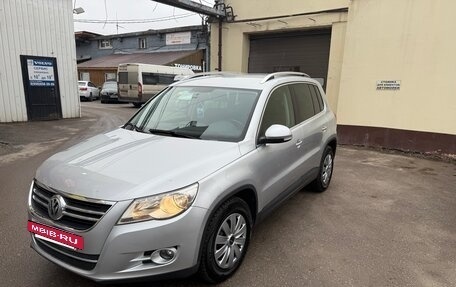 Volkswagen Tiguan I, 2011 год, 1 070 000 рублей, 2 фотография