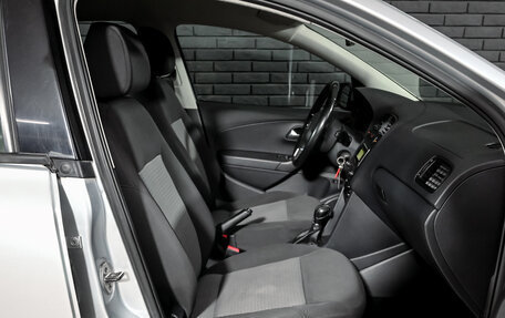 Volkswagen Polo VI (EU Market), 2013 год, 845 000 рублей, 11 фотография