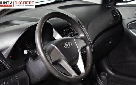 Hyundai Solaris II рестайлинг, 2011 год, 697 000 рублей, 12 фотография