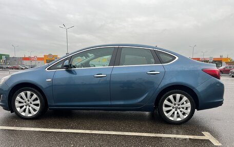 Opel Astra J, 2013 год, 920 000 рублей, 3 фотография