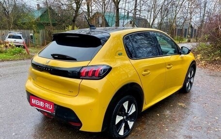 Peugeot 208 II, 2022 год, 1 465 000 рублей, 4 фотография