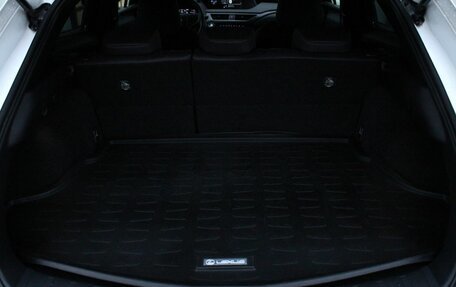 Lexus UX I, 2020 год, 2 540 000 рублей, 26 фотография