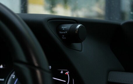 Lexus UX I, 2020 год, 2 540 000 рублей, 23 фотография