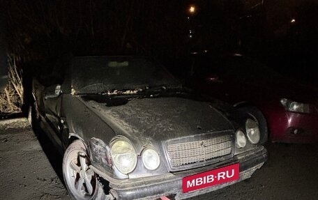 Mercedes-Benz E-Класс, 1997 год, 125 000 рублей, 2 фотография