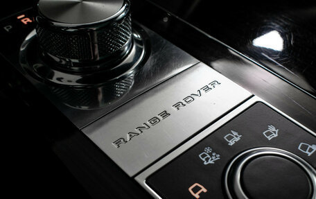 Land Rover Range Rover IV рестайлинг, 2015 год, 4 300 000 рублей, 19 фотография