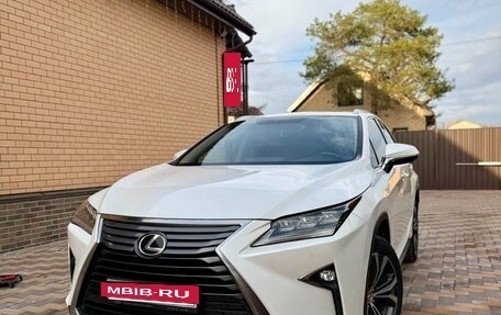 Lexus RX IV рестайлинг, 2017 год, 4 200 000 рублей, 4 фотография