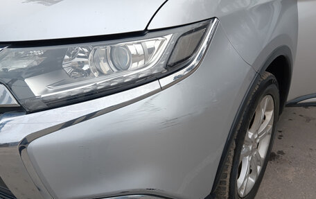 Mitsubishi Outlander III рестайлинг 3, 2016 год, 1 750 000 рублей, 4 фотография