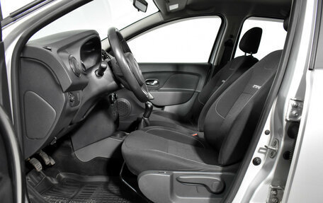 Renault Sandero II рестайлинг, 2015 год, 815 000 рублей, 10 фотография