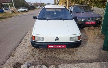 Volkswagen Passat B3, 1993 год, 280 000 рублей, 1 фотография