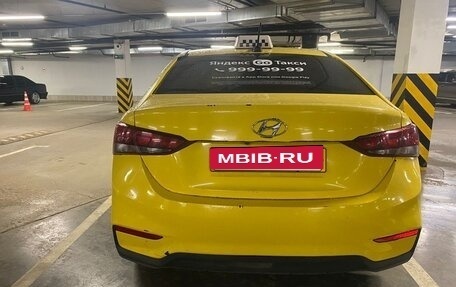 Hyundai Solaris II рестайлинг, 2018 год, 720 000 рублей, 2 фотография