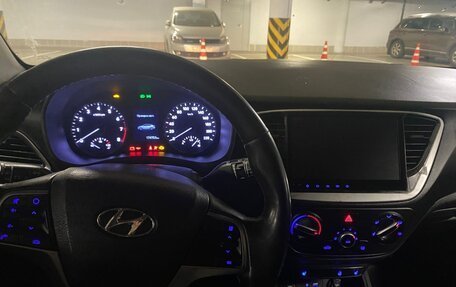 Hyundai Solaris II рестайлинг, 2018 год, 720 000 рублей, 9 фотография