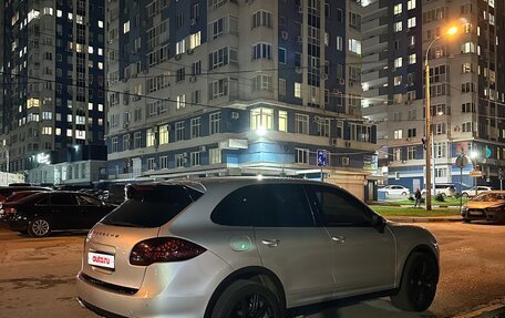 Porsche Cayenne III, 2010 год, 2 100 000 рублей, 2 фотография