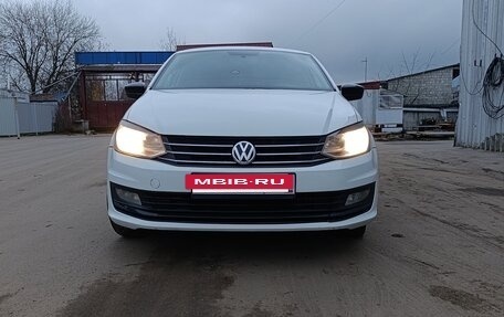 Volkswagen Polo VI (EU Market), 2019 год, 800 000 рублей, 2 фотография