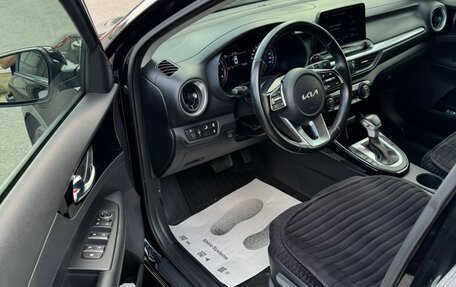 KIA Cerato IV, 2022 год, 2 300 000 рублей, 5 фотография